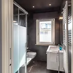 - Sea View Apartmán *