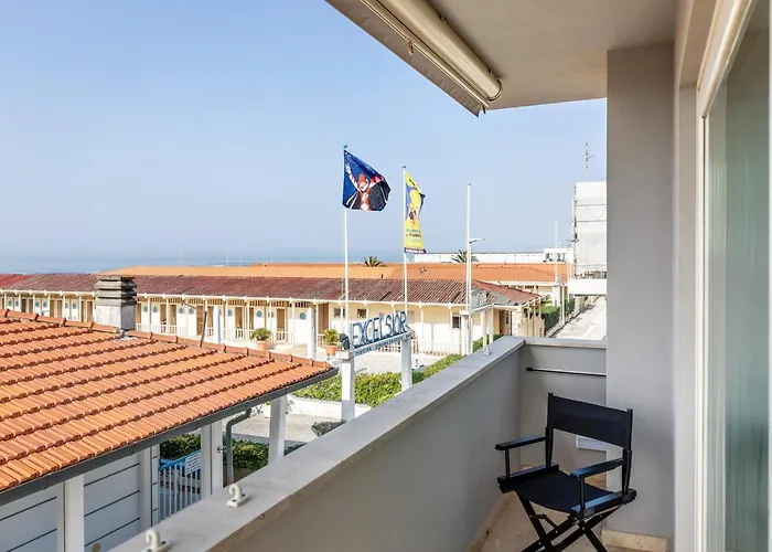 Апартаменти - Sea View В'яреджо